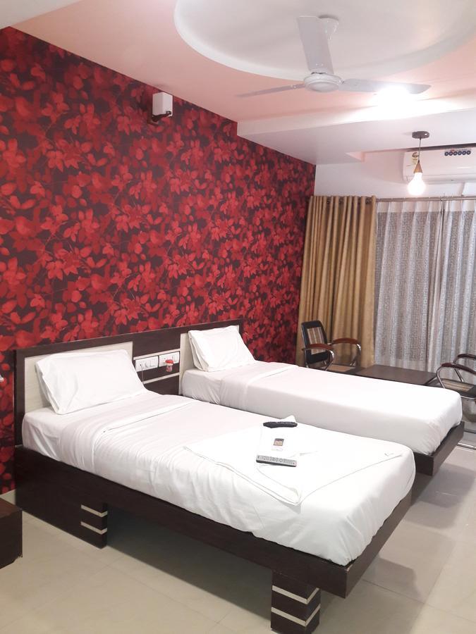 Hotel Naivedya Aurangabad  Ngoại thất bức ảnh