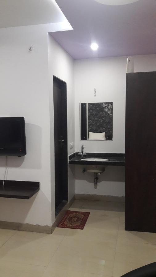 Hotel Naivedya Aurangabad  Ngoại thất bức ảnh