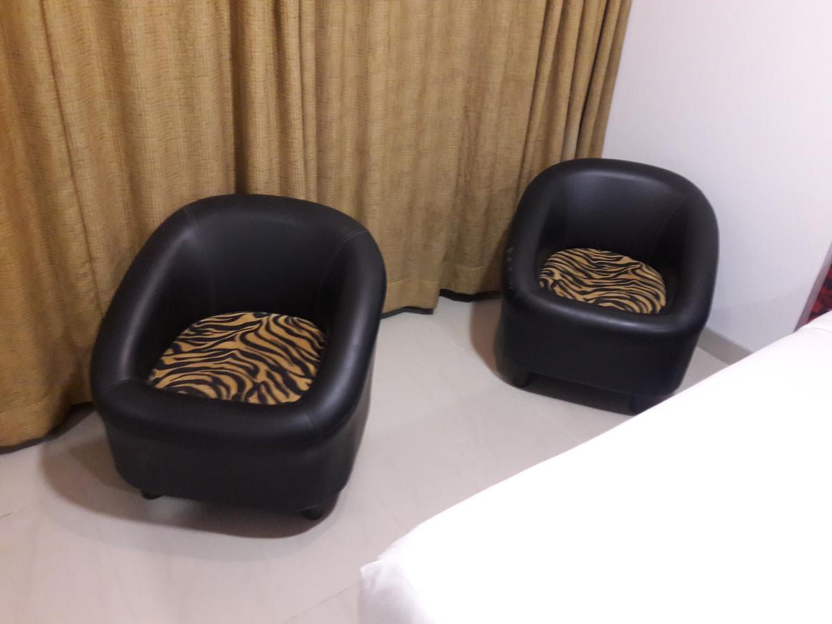 Hotel Naivedya Aurangabad  Ngoại thất bức ảnh